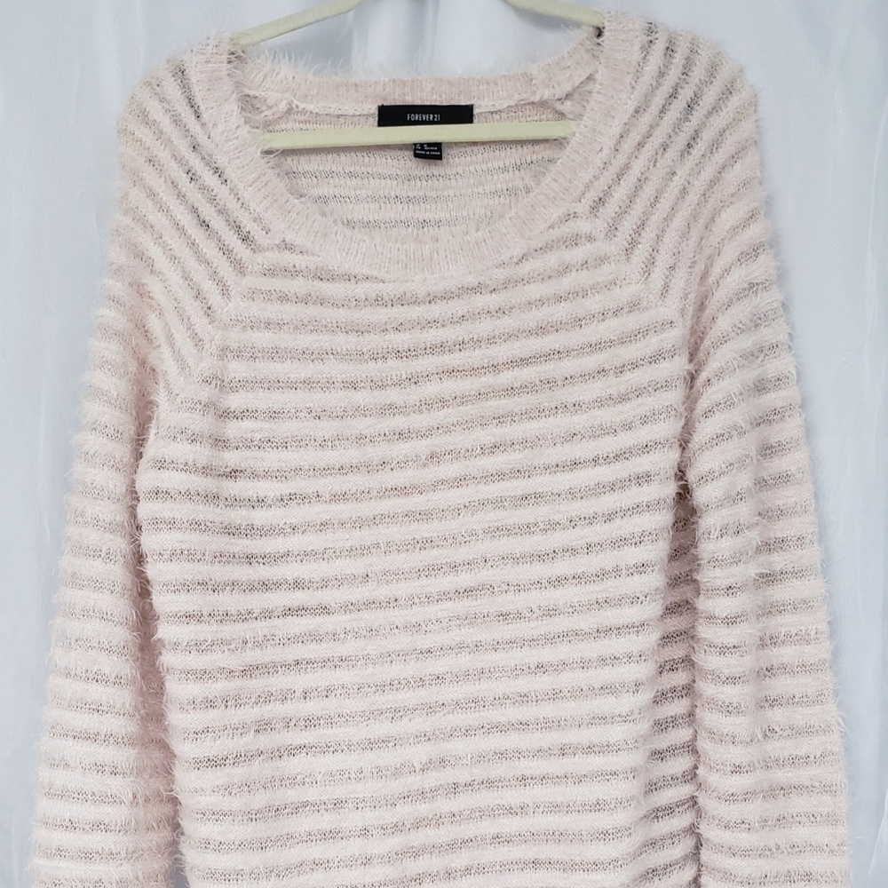 ❤2 for $15❤Fuzzy sweater:)